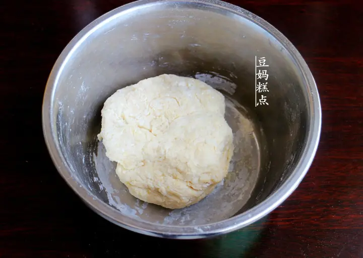 电饭煲葡萄干小面包 第 5 步