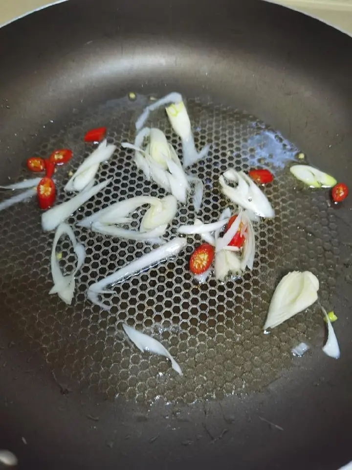 洋葱炒牛肉 第 3 步