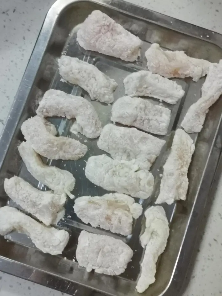 糖醋巴沙鱼条 第 5 步